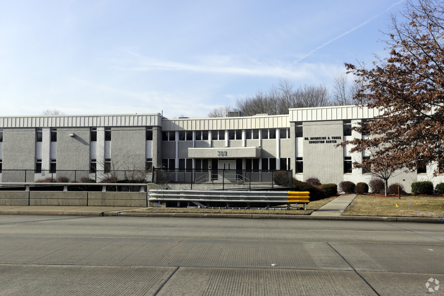 More Photos Of 369 Passaic Ave, Fairfield Office For Sale