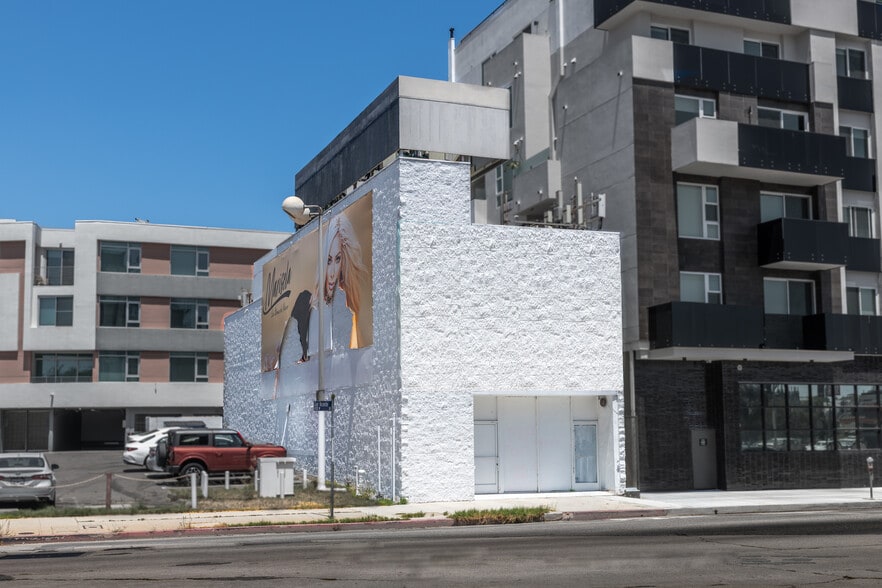 More Photos Of 6013 W Olympic Blvd, Los Angeles Storefront Retail Office For Lease