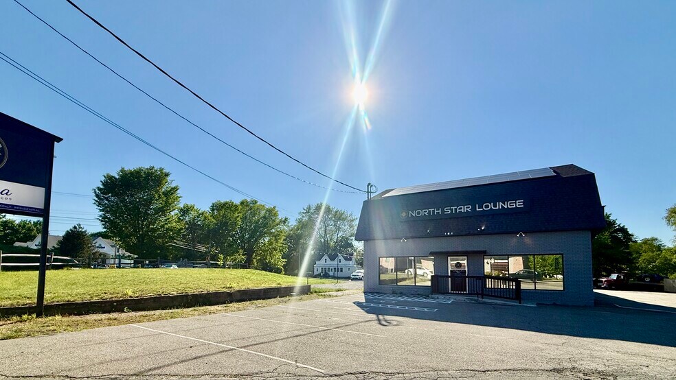 More Photos Of 1574 Post Rd, Wells Restaurant For Sale