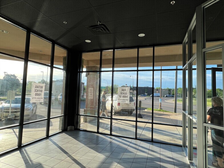More Photos Of 400 5th St W, Northfield General Retail For Lease