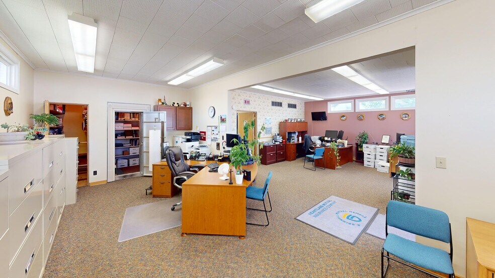 More Photos Of 22766 S Main St, Ettrick Office For Sale