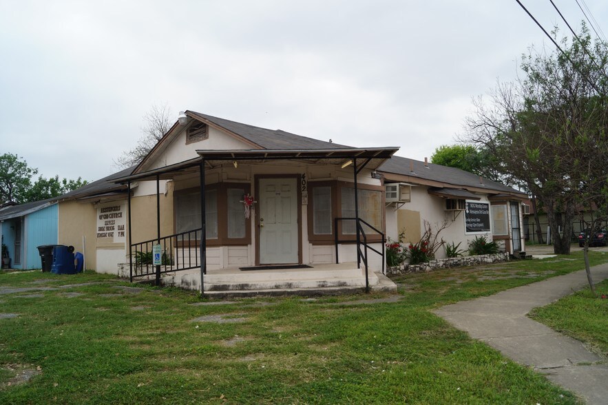 More Photos Of 402 Bynum Ave, San Antonio Religious Facility For Sale
