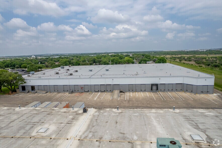 More Photos Of 5400-5410 Kaepa Ct, San Antonio Warehouse For Lease