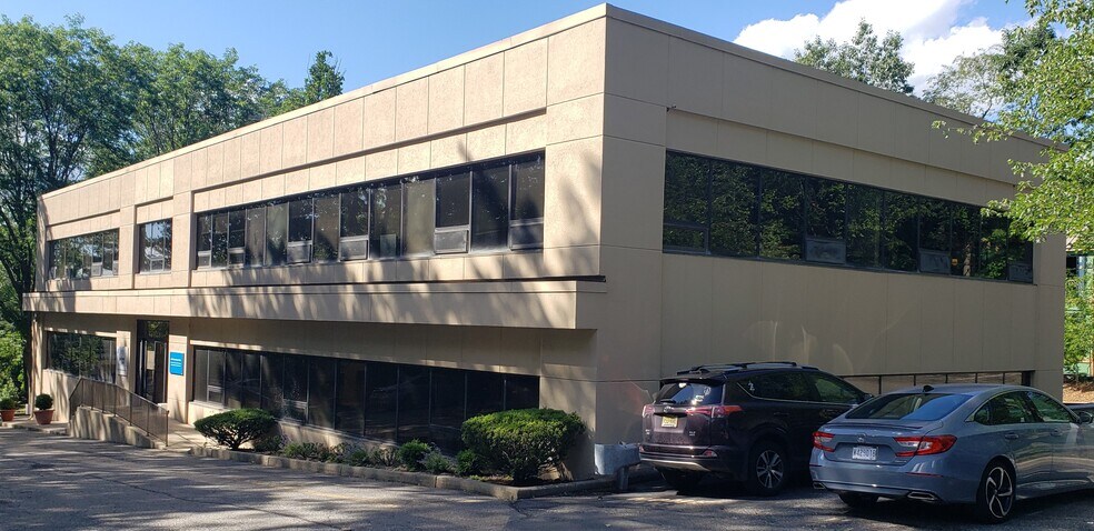 More Photos Of 795 Franklin Ave, Franklin Lakes Office For Lease