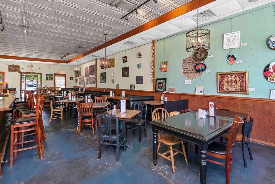 More Photos Of 300 State St, West Columbia Restaurant For Sale