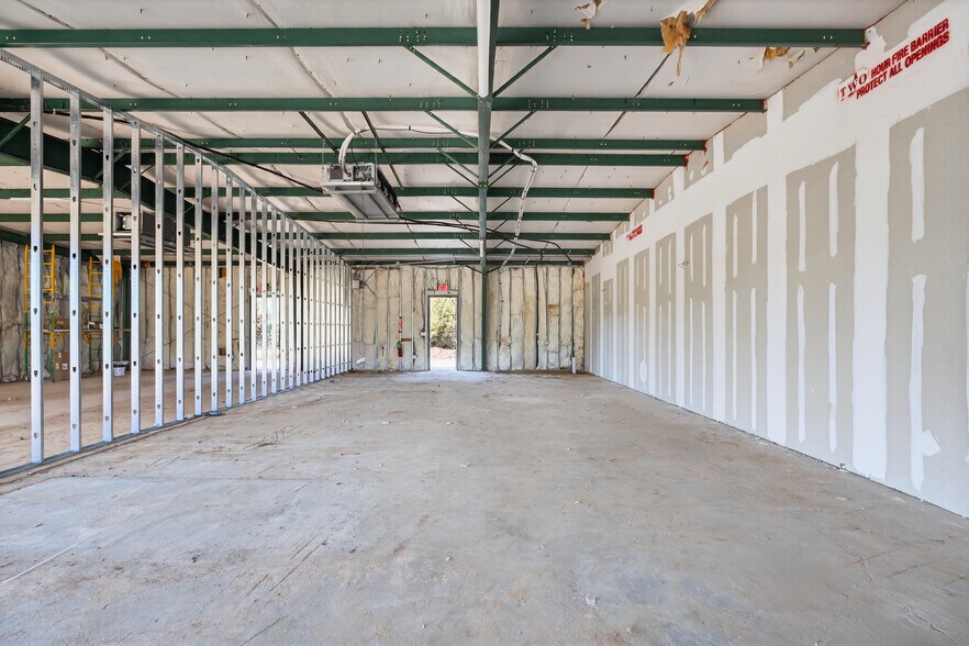 More Photos Of 201-229 Charlotte Hwy, Lyman Unknown For Lease
