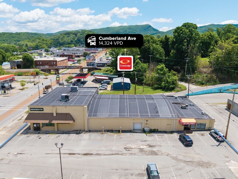 More Photos Of 1801-1805 Cumberland Ave, Middlesboro Freestanding For Sale