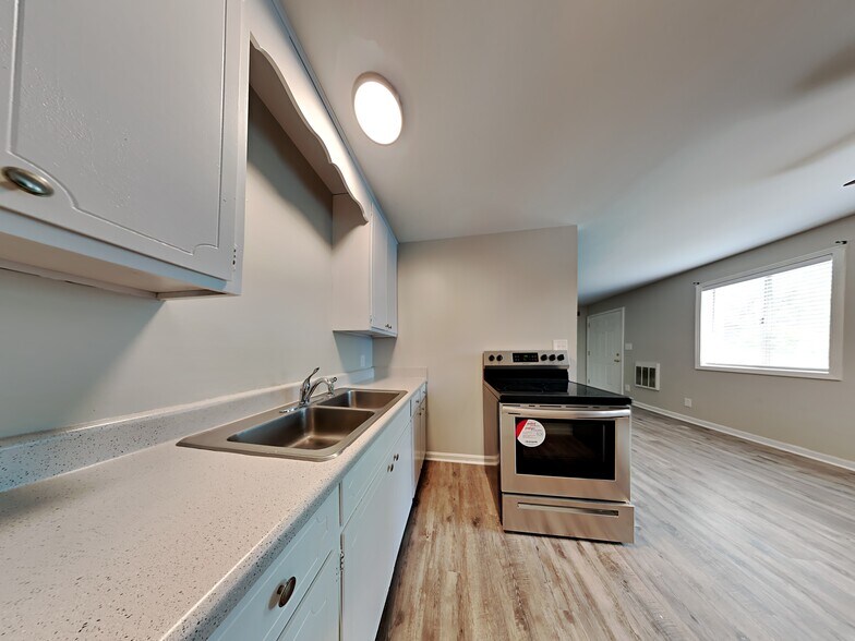 More Photos Of 5700 Leslie Ave, Nashville Apartments For Sale
