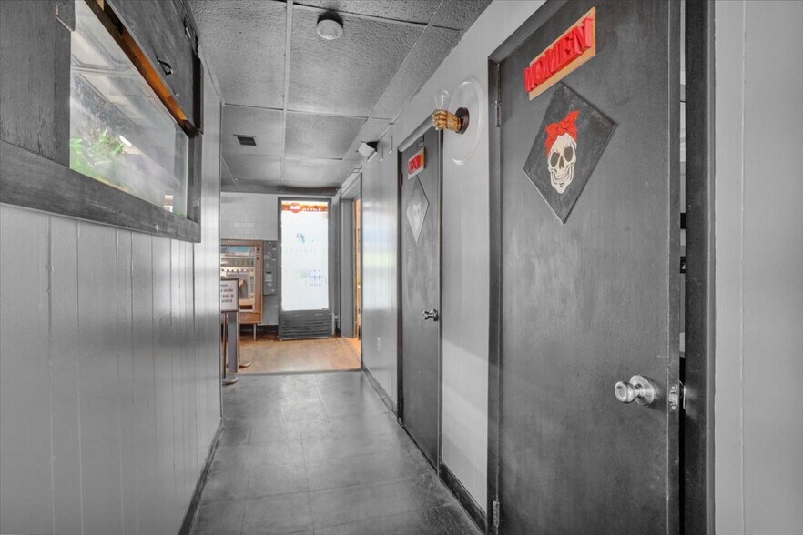 More Photos Of 16 Columbia Ave, Reading Restaurant For Sale