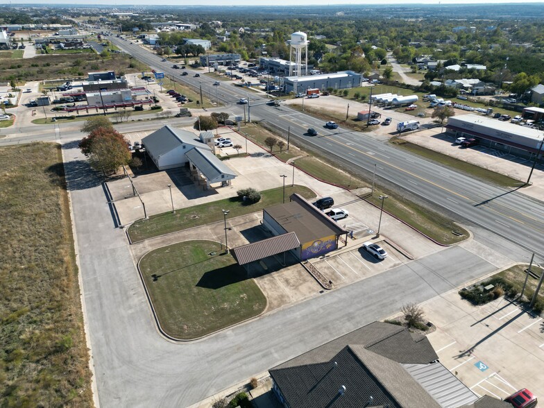 More Photos Of 14262 W State Highway 29, Liberty Hill General Retail For Sale