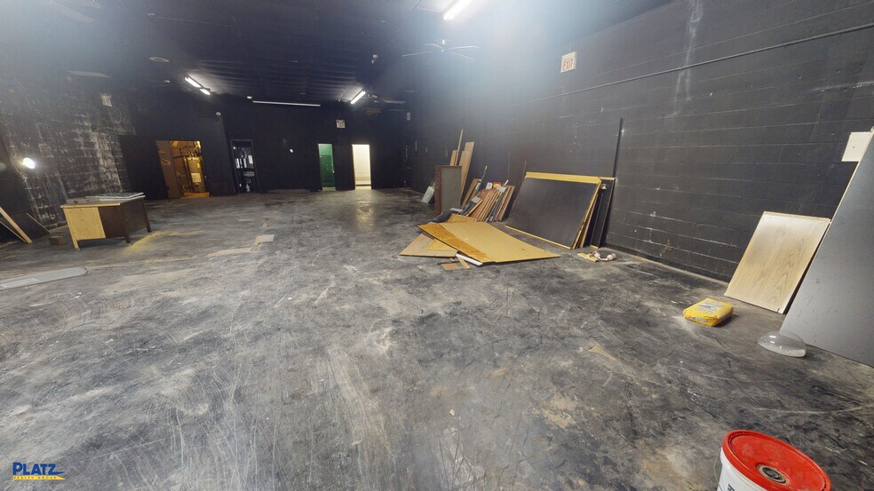 More Photos Of 1410 Market St, Youngstown General Retail For Lease