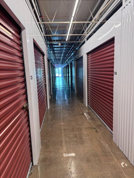 More Photos Of 1600 McPherson Ave, Council Bluffs Self Storage For Sale