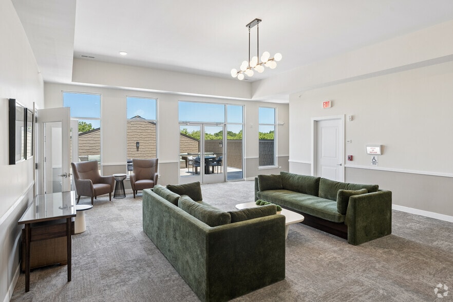 More Photos Of 77 S Adams St, Oswego Apartments For Lease