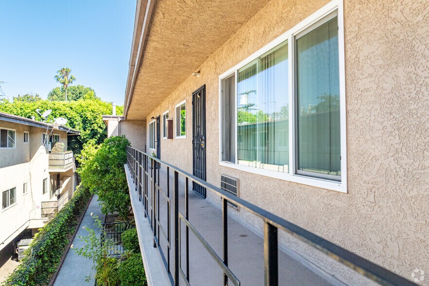 More Photos Of 231 Justin Ave, Glendale Apartments For Sale