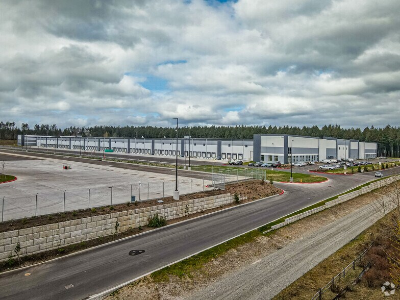 More Photos Of 7816 Hawks Prairie Rd NE, Lacey Distribution For Lease