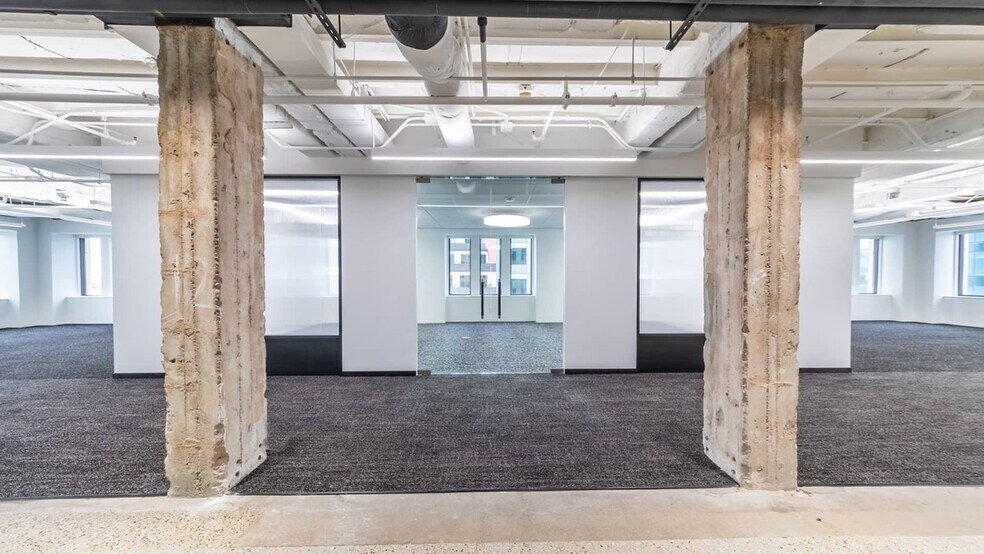 More Photos Of 114 W 7th St, Austin Office For Lease