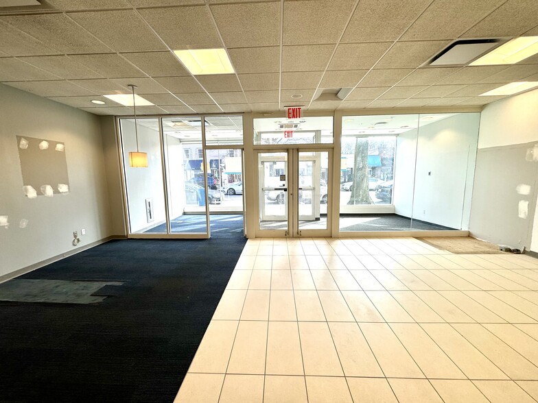 More Photos Of 57 Purchase St, Rye Bank For Lease