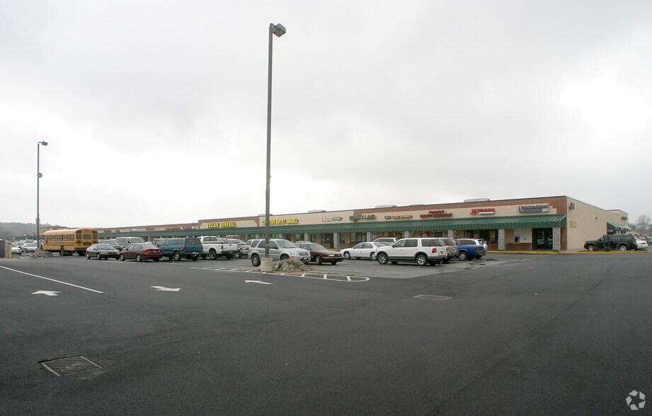 More Photos Of 12-40 Georgetown Plz, Georgetown Unknown For Lease