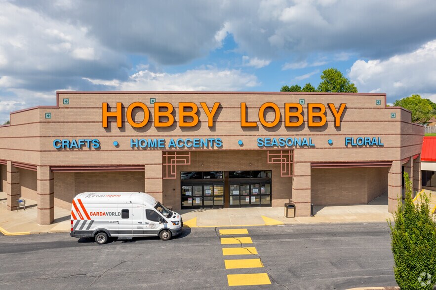 More Photos Of 11977 St. Charles Rock Rd, Bridgeton General Retail For Lease