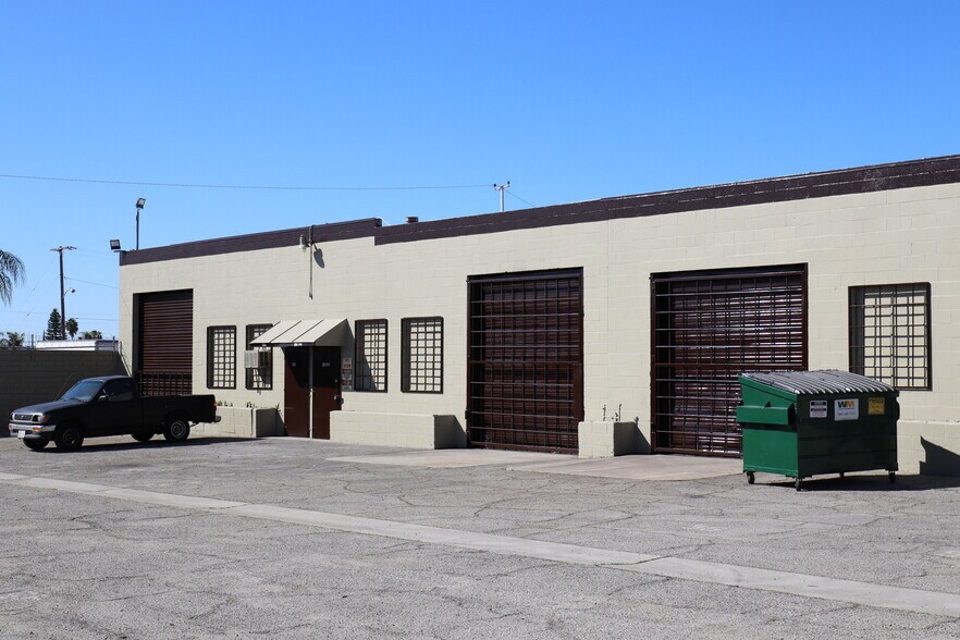 More Photos Of 14708-14726 Arrow Hwy, Baldwin Park Service For Lease