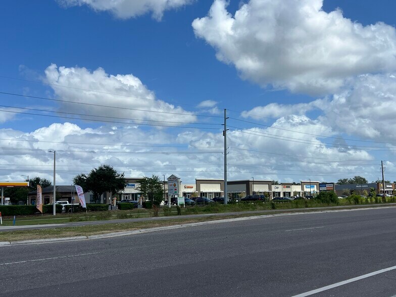 More Photos Of 13135 Kings Lake Dr, Gibsonton Medical For Lease