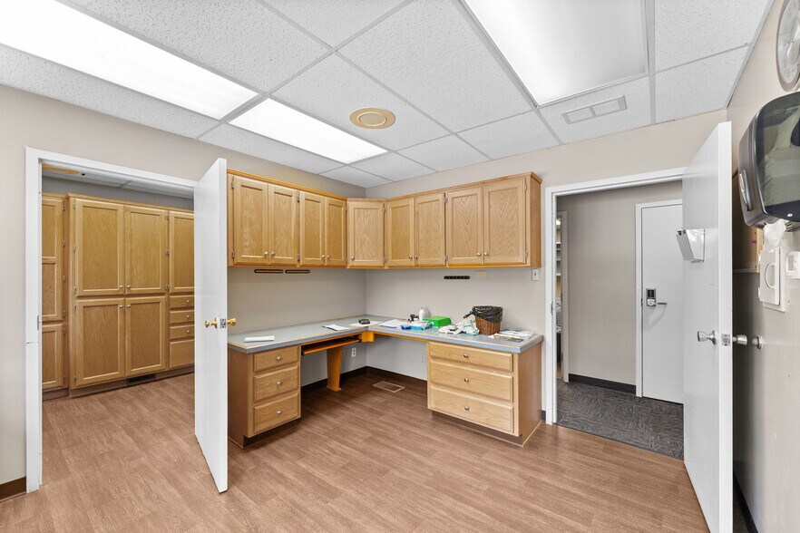 More Photos Of 202 S 9th St, Humboldt General Retail For Sale