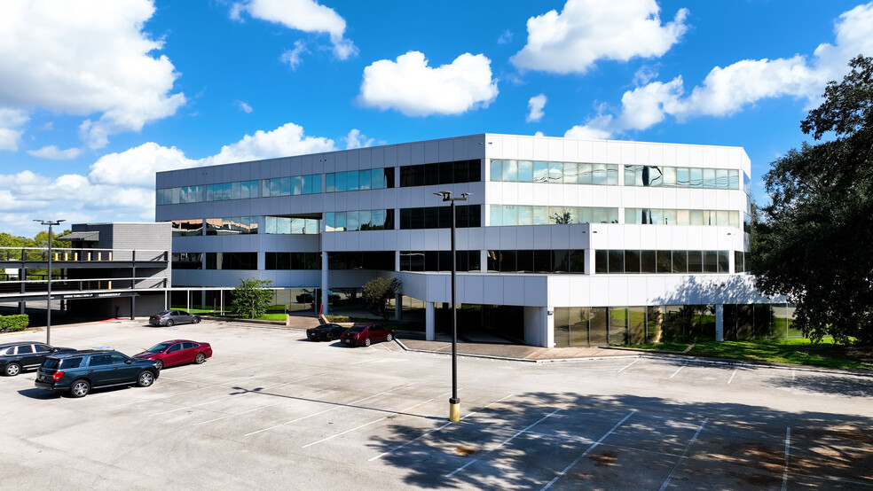 Primary Photo Of 397 N Sam Houston Pky E, Houston Office For Sale