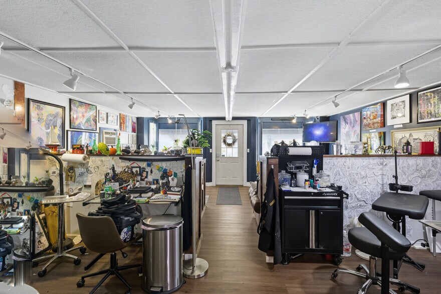 More Photos Of 10 Portland St, South Berwick Storefront Retail Residential For Sale