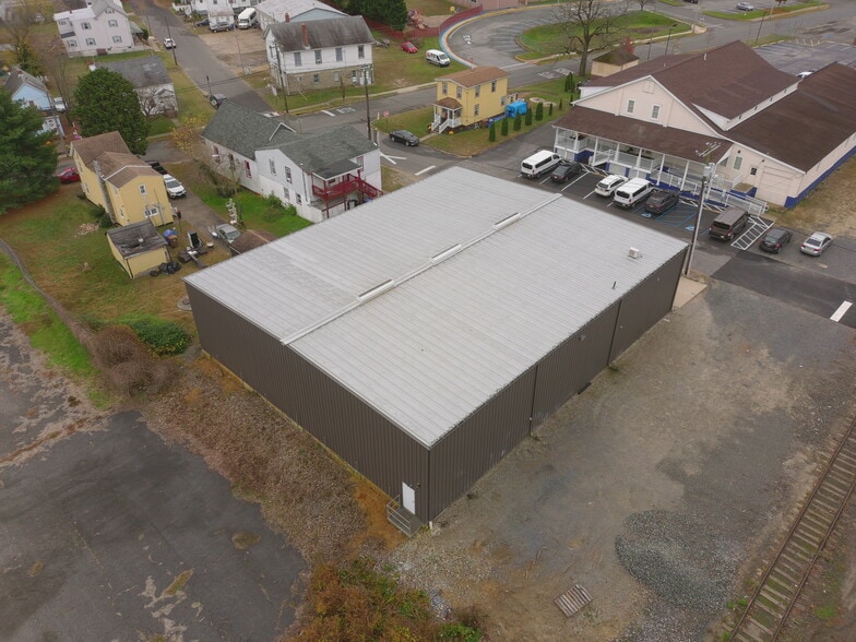 More Photos Of 111 Richardson Ave, Swedesboro Warehouse For Lease