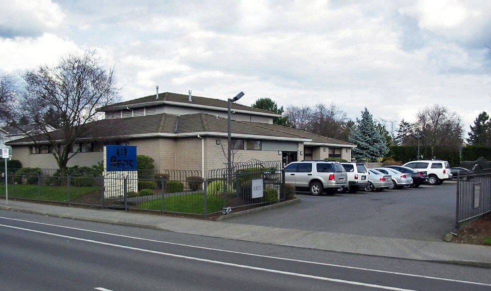 Primary Photo Of 1952 SE 122nd Ave, Portland Office For Sale
