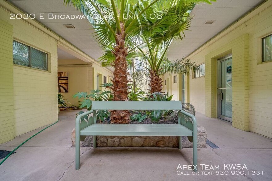 More Photos Of 2030 E Broadway Blvd, Tucson Office For Sale