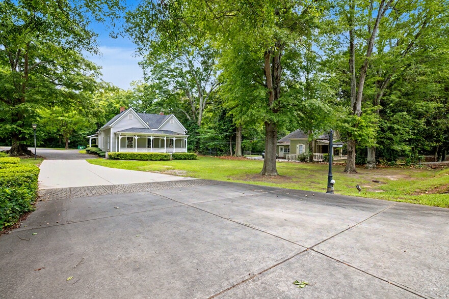 More Photos Of 195 N Jeff Davis Dr, Fayetteville Office Residential For Sale