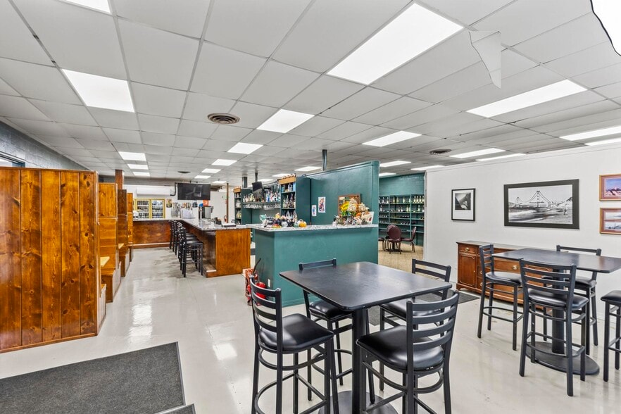 More Photos Of 348 Market St, Colusa Restaurant For Sale