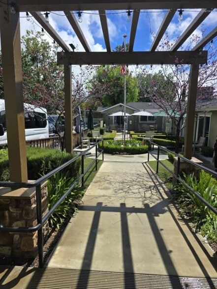 More Photos Of 301 N Montgomery St, Ojai Skilled Nursing Facility For Sale