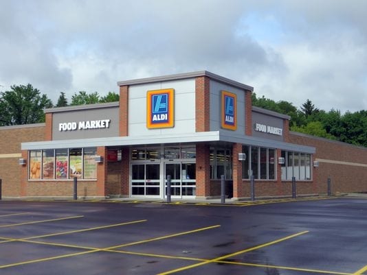 Primary Photo Of 725 Highway 321 N, Lenoir City Supermarket For Sale