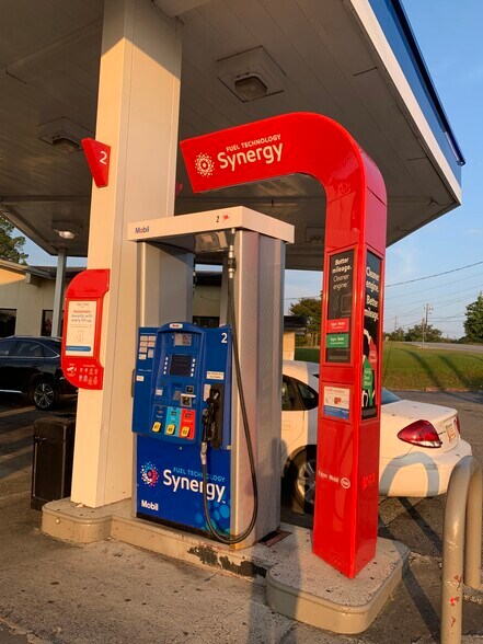More Photos Of 1290 Gray Hwy, Macon-Bibb Service Station For Sale