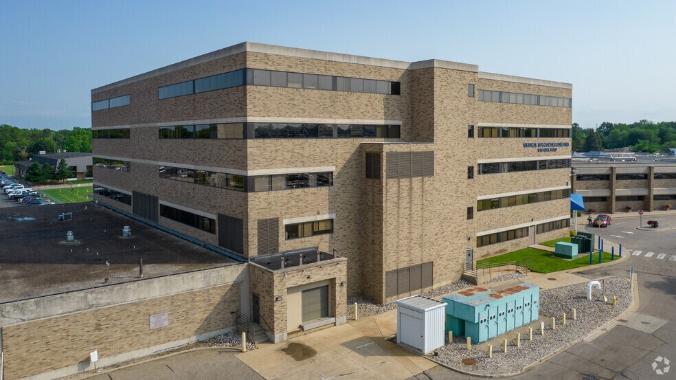 More Photos Of 1535 Gull Rd, Kalamazoo Medical For Lease