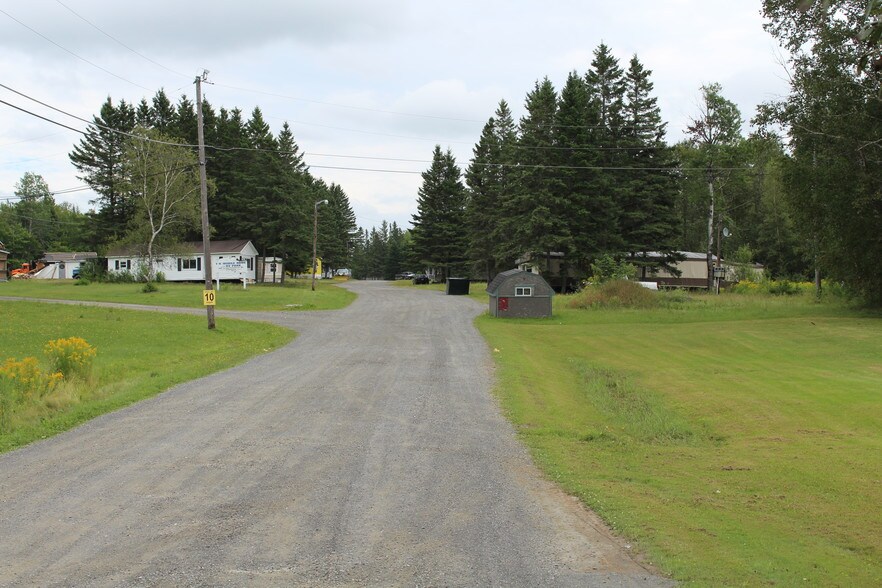 More Photos Of 149 Loring Commerce Rd, Limestone Manufactured Housing Mobile Home Park For Sale
