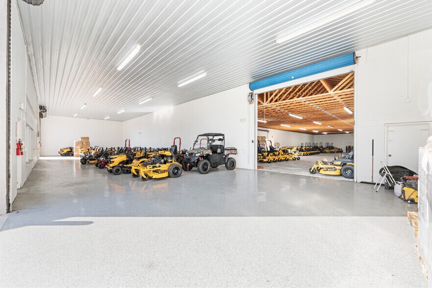 More Photos Of 818 N Magnolia Ave, Ocala Warehouse For Sale