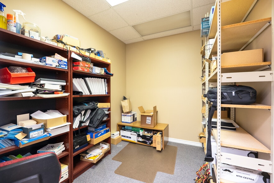 More Photos Of 5492 Production Blvd, Surrey Warehouse For Sale
