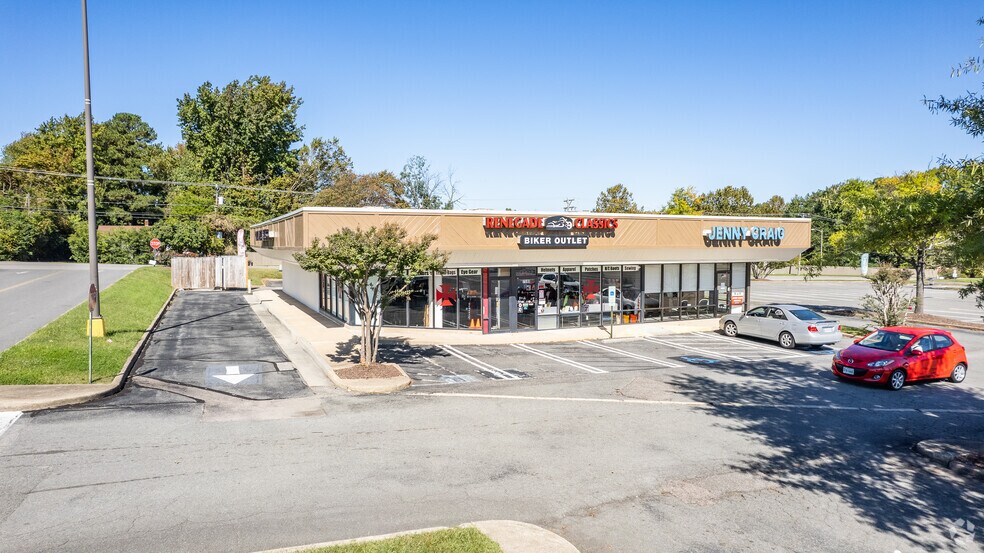 More Photos Of 7504-7598 W Broad St, Richmond Unknown For Lease