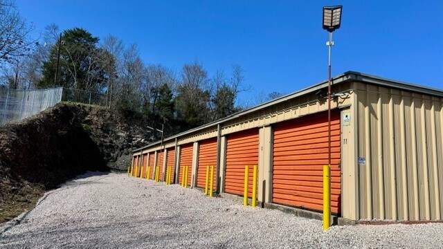 More Photos Of 130 Illinois St, Hot Springs National Park Self Storage For Sale
