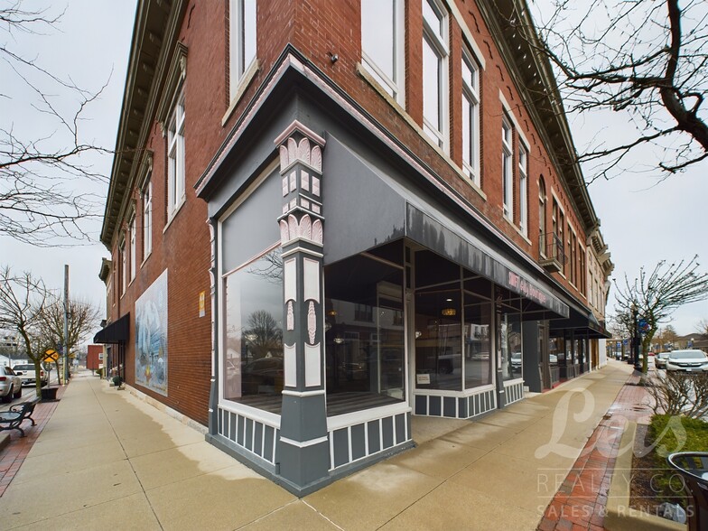 Primary Photo Of 3 E Main St, Versailles General Retail For Lease