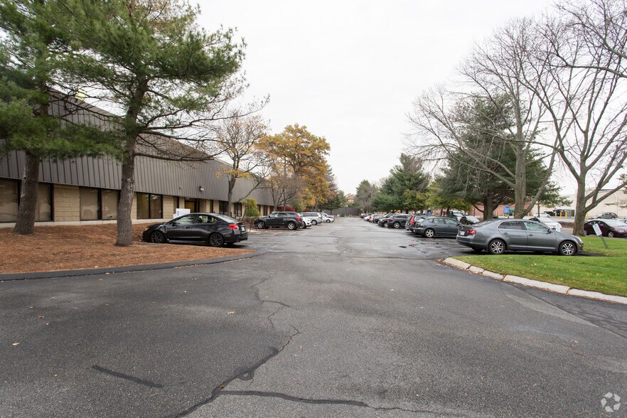 More Photos Of 20 Commerce Way, Woburn Light Manufacturing For Lease