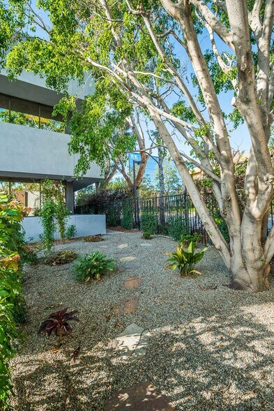 More Photos Of 1301 E Orangewood Ave, Anaheim Office For Sale