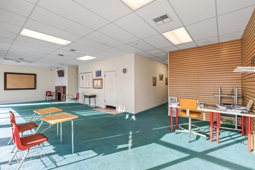 More Photos Of 22706 Aspan St, Lake Forest Office For Lease