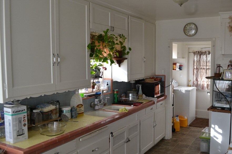 More Photos Of 4262-4266 Chamoune Ave, San Diego Apartments For Sale