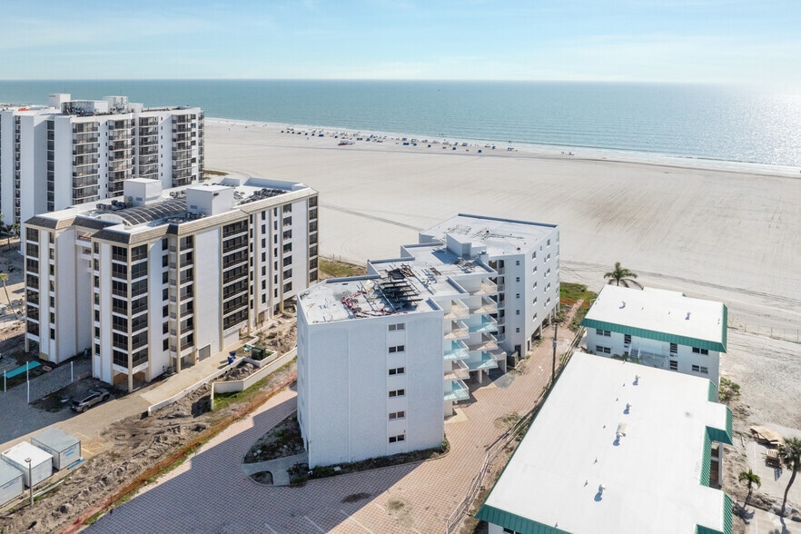 More Photos Of 6530 Estero Blvd, Fort Myers Hotel For Sale