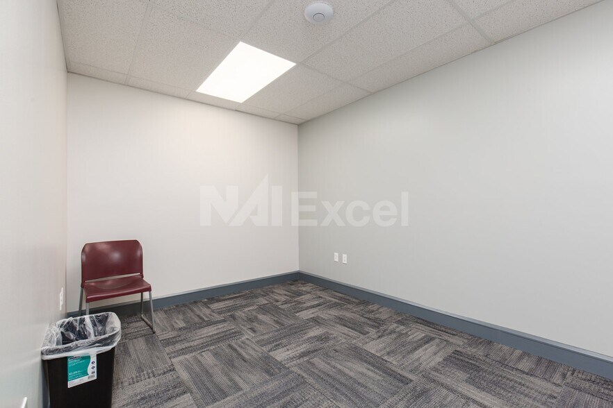 More Photos Of 3020 S Valley View Blvd, Las Vegas Warehouse For Sale