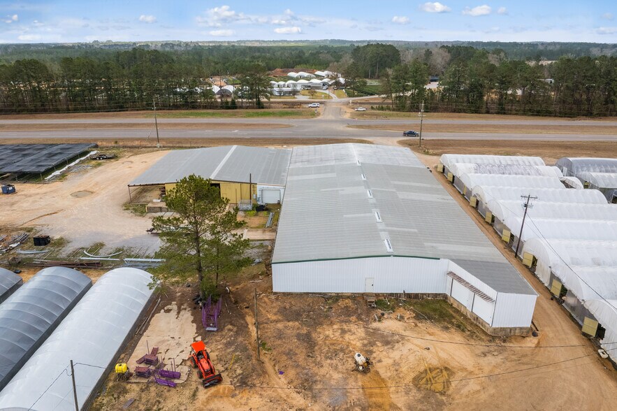 More Photos Of 10462 Hwy 165 S, Forest Hill Warehouse For Sale